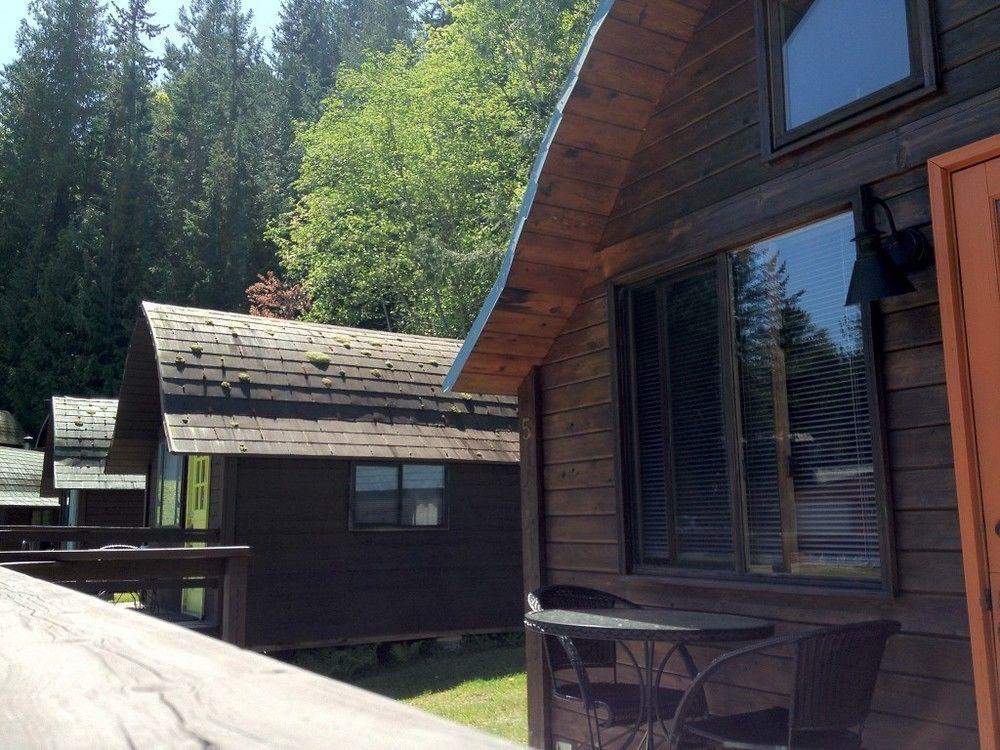 Backeddy Resort And Marina Egmont Exterior foto